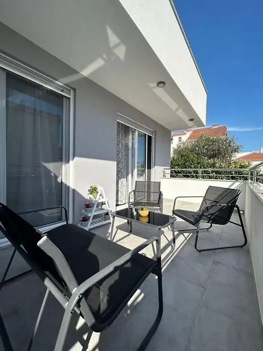 Apartment Adrian Kaštela 0*,  كرواتيا